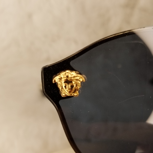 VERSACE SUNGLASSES - Picture 2 of 7